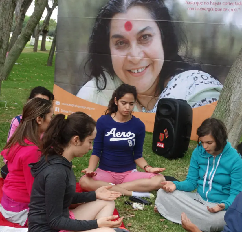 sahaja_meditation_park_shri_mataji